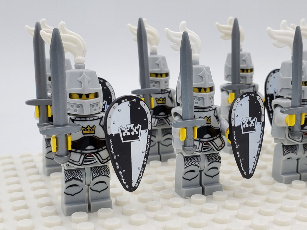 black-crown-knights-style-2-minifigures-set-of-10pcs