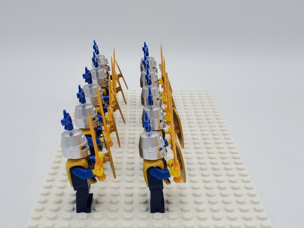 Blue Crown Knights Style 2 Minifigures Set of 10pcs - Image 6