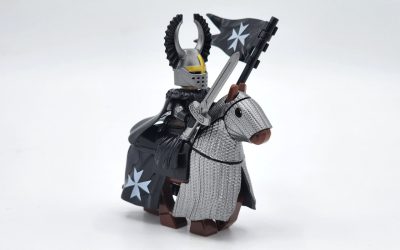 crusades-mounted-knights-hospitallers-armored-warhorse-minifigure-set-of-10pcs-with-assortment-of