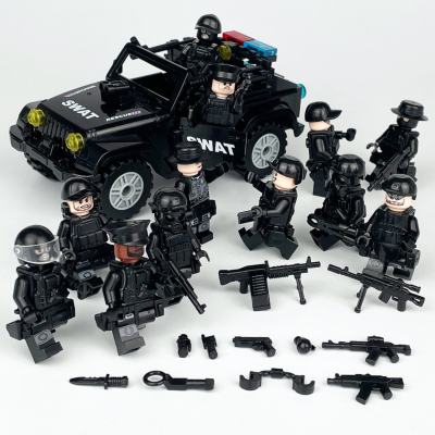 special-operations-swat-jeep-minifigure-set