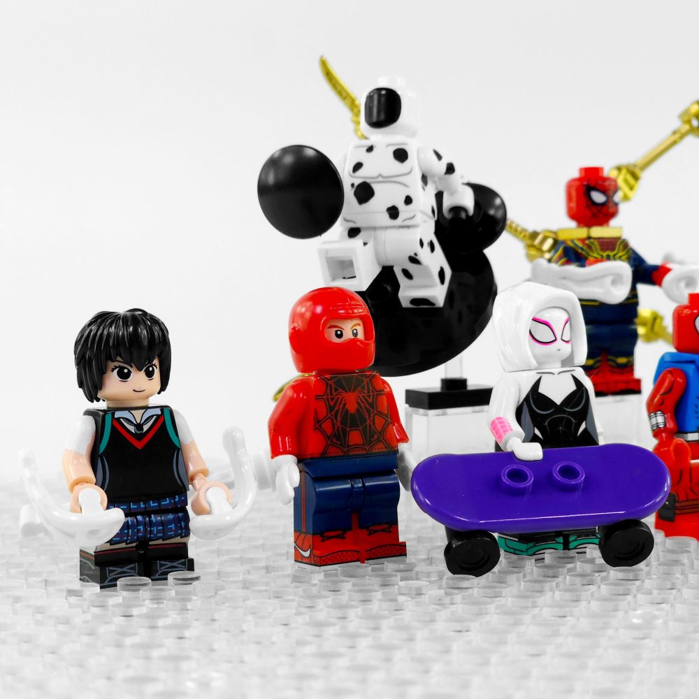 spider-man-across-the-spider-verse-minifigure-set-of-8pcs