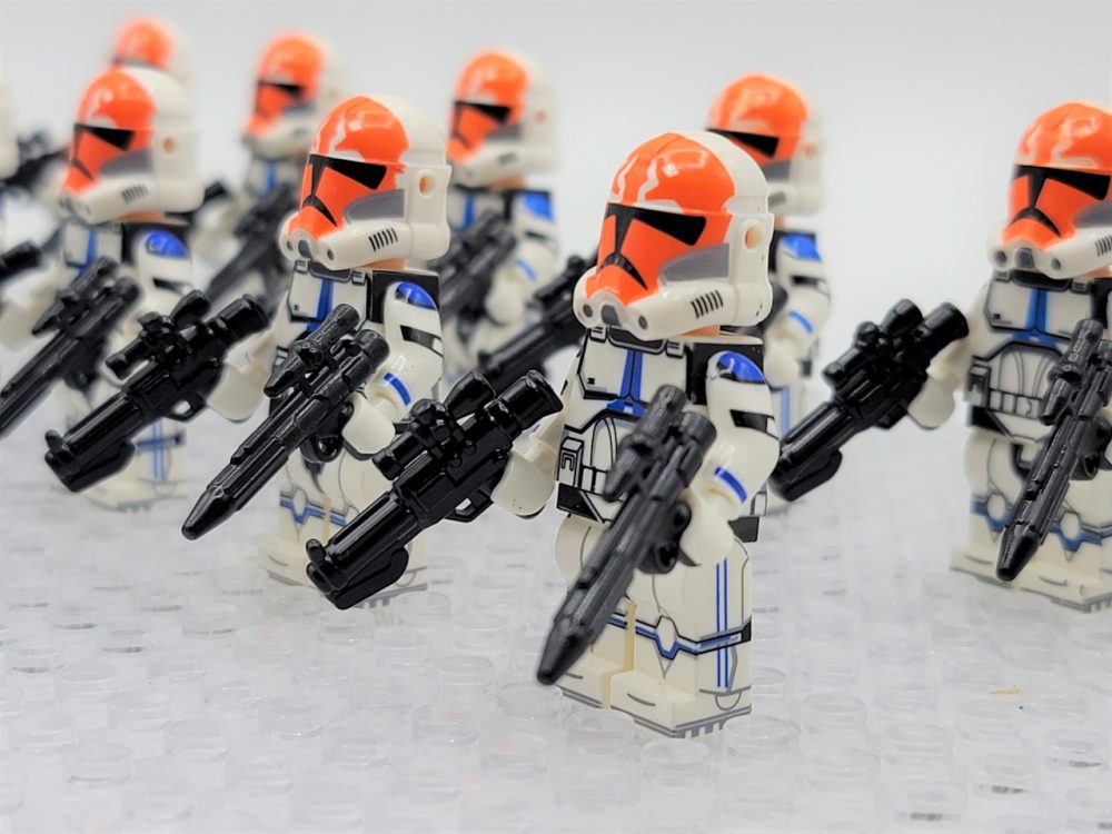 star-wars-332nd-company-clone-troopers-and-ahsoka-tano-minifigure-set-of-11pcs