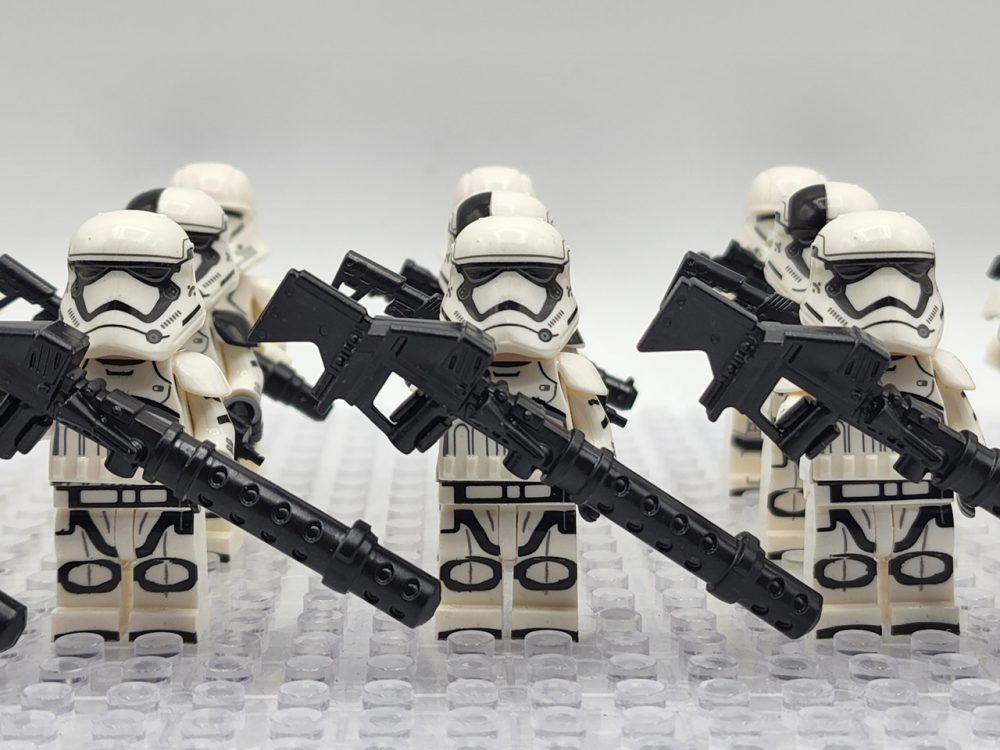 star-wars-first-order-stormtroopers-minifigure-set-of-20pcs-with-weapons-jetpacks-accessories