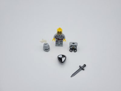 blue-crown-knights-style-2-minifigures-set-of-10pcs