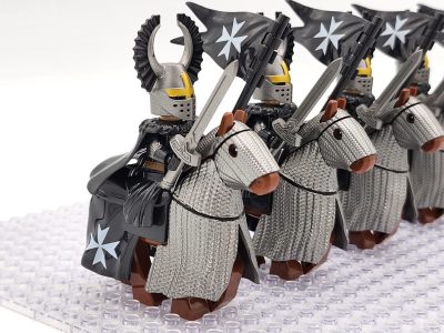 crusades-mounted-knights-hospitallers-armored-warhorse-minifigure-set-of-10pcs-with-assortment-of