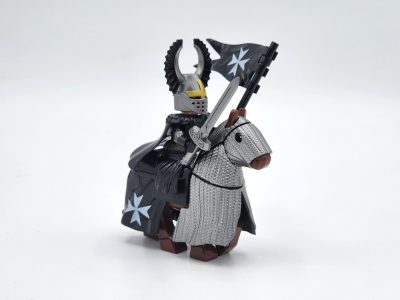 crusades-mounted-knights-hospitallers-armored-warhorse-minifigure-set-of-10pcs-with-assortment-of