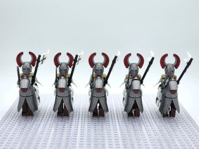 crusades-mounted-teutonic-knights-armored-warhorse-minifigure-set-of-10pcs-with-assortment-of