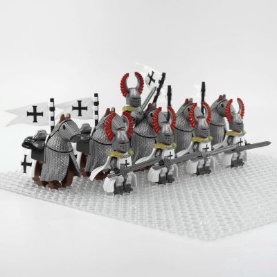 crusades-mounted-teutonic-knights-armored-warhorse-minifigure-set-of-10pcs-with-assortment-of