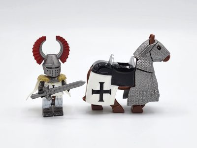 crusades-mounted-teutonic-knights-armored-warhorse-minifigure-set-of-10pcs-with-assortment-of