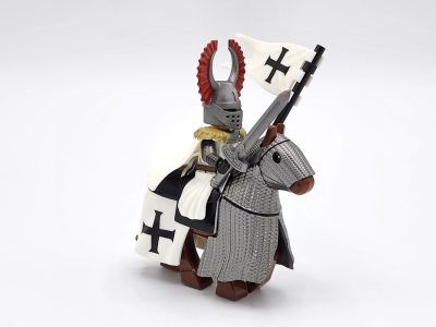 crusades-mounted-teutonic-knights-armored-warhorse-minifigure-set-of-10pcs-with-assortment-of