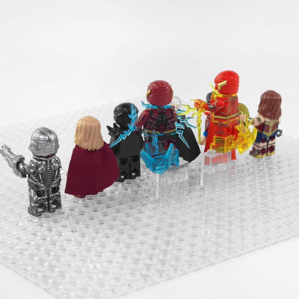 DC Heroes The Flash Supergirl General Zod Minifigure Set 8pcs with Weapons & Accessories - Image 8