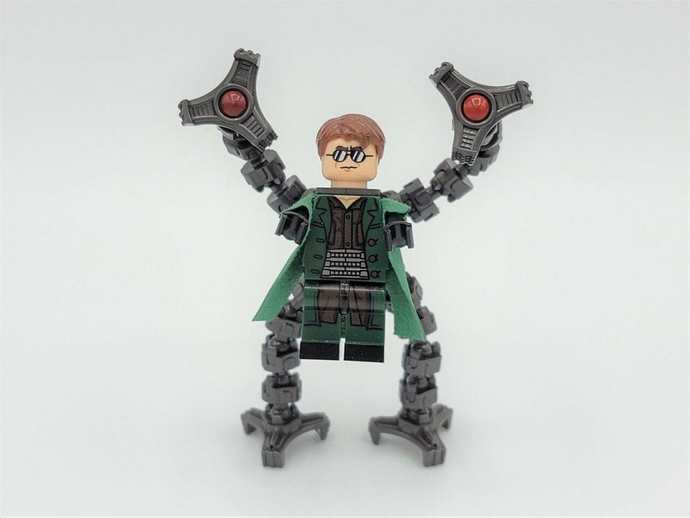 doctor-octopus-minifigure-with-attachments-accessories