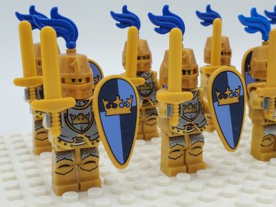 golden-crown-knights-style-2-minifigures-set-of-10pcs