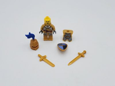 golden-crown-knights-style-2-minifigures-set-of-10pcs
