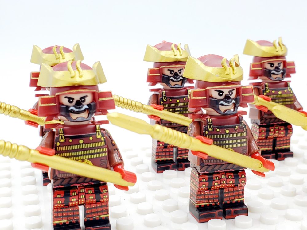 japanese-samurai-pantera-claw-and-katana-minifigures-set-of-10pcs
