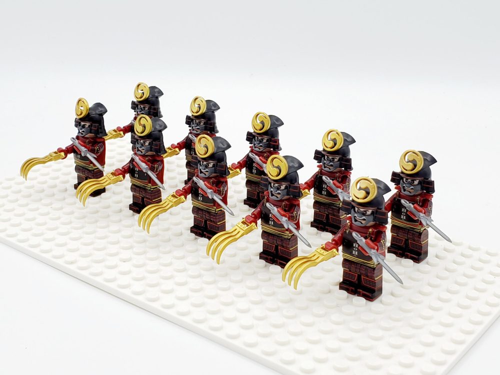 japanese-samurai-pantera-claw-and-katana-minifigures-set-of-10pcs