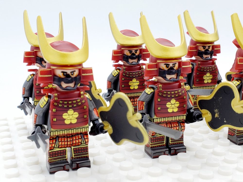 japanese-samurai-uchiwa-and-katana-minifigures-set-of-10pcs
