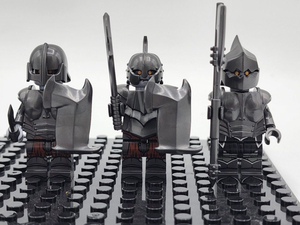 Lord the Rings Gundabad Orcs Minifigure Set 8pcs - Image 3