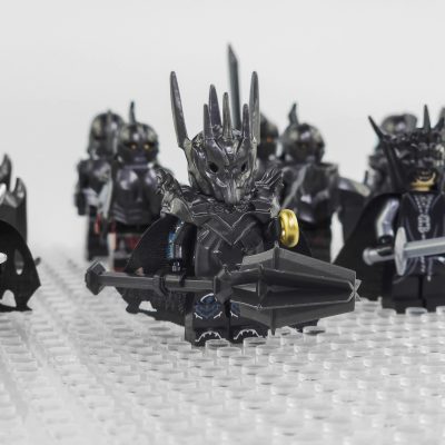 lord-the-rings-sauron-witch-king-and-mordor-orcs-minifigure-set-13pcs