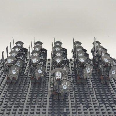Lord the Rings Uruk-Hai Heavy Armour Minifigure Set 21pcs