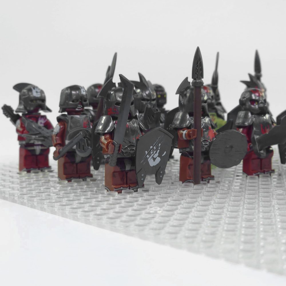 Lord the Rings Uruk-Hai Orcs and Goblins Minifigure Set 16pcs - Image 5