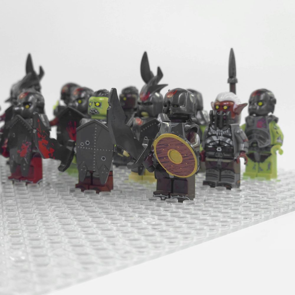 Lord the Rings Uruk-Hai Orcs and Goblins Minifigure Set 16pcs - Image 4