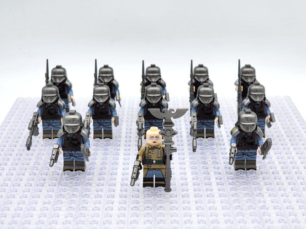 Death Korps of Krieg Veteran Squad Minifigure Set of 13pcs - Image 12