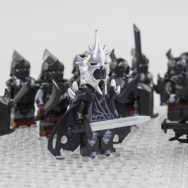 Lord the Rings Sauron Witch King and Mordor Orcs Minifigure Set 13pcs - Image 8