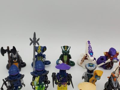 ninjago-ninjago-vs-serpentine-24-piece-minifigure-collection