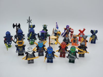 ninjago-ninjago-vs-serpentine-24-piece-minifigure-collection