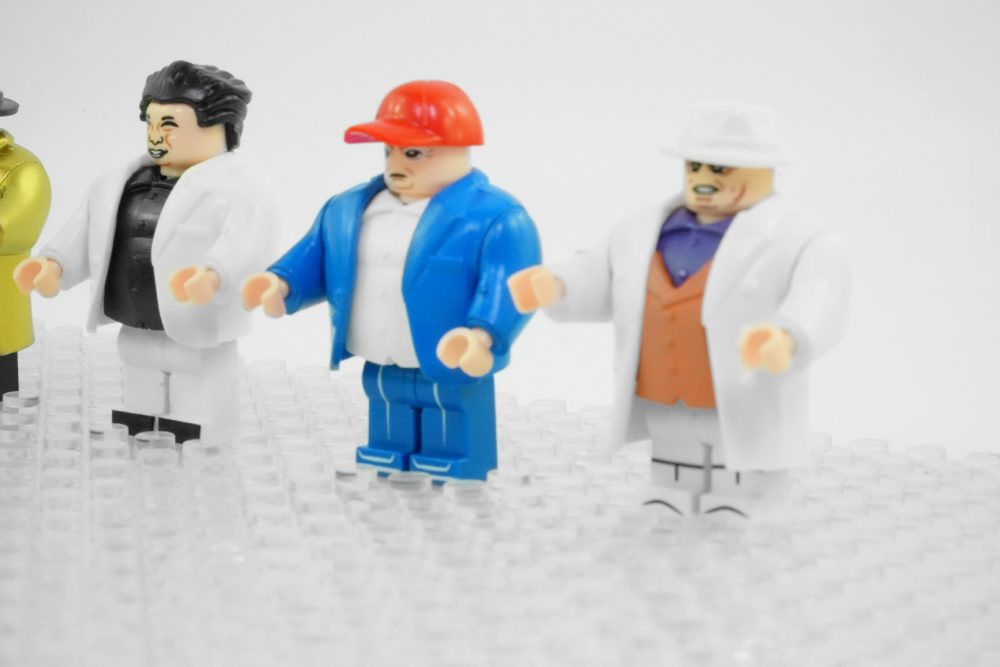 presidents-and-celebrities-donald-trump-kim-jong-un-chunky-minifigure-set