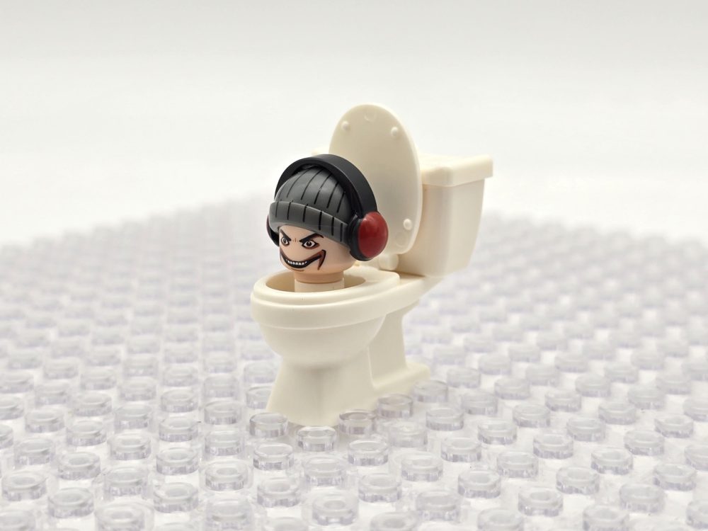 skibidi-toilet-suspended-toilet-man-jd-toilet-man-gman-4-0-minifigure-set