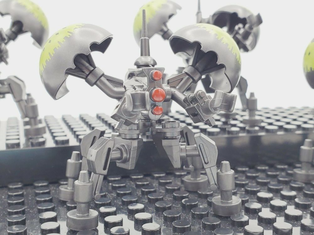 Star Wars Clone Wars Buzz Droids Minifigure Set - Image 7