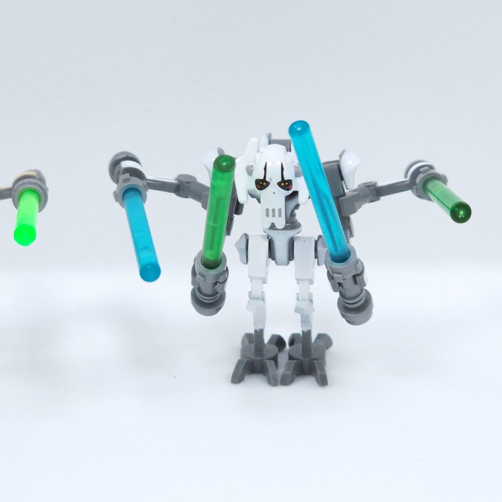 star-wars-general-grievous-minifigure-including-lightsaber-weapons-accessories