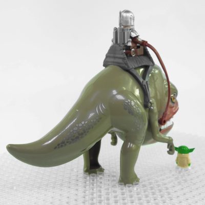 star-wars-mandalorian-tames-blurrg-baby-yoda-minifigure-set-of-3pcs