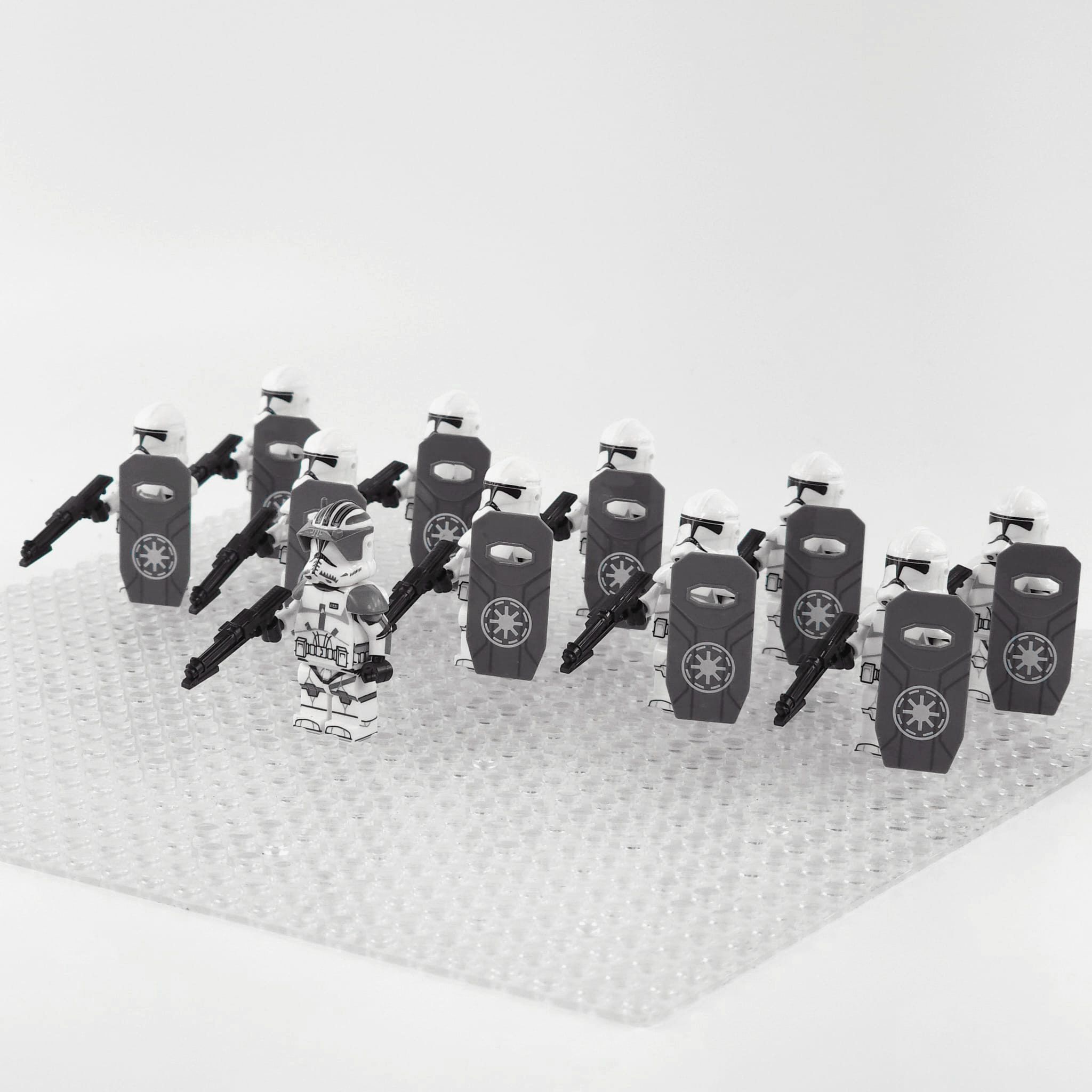 star-wars-phase-2-clone-troopers-commander-cody-with-blast-shields-minifigure-set-of-10pcs