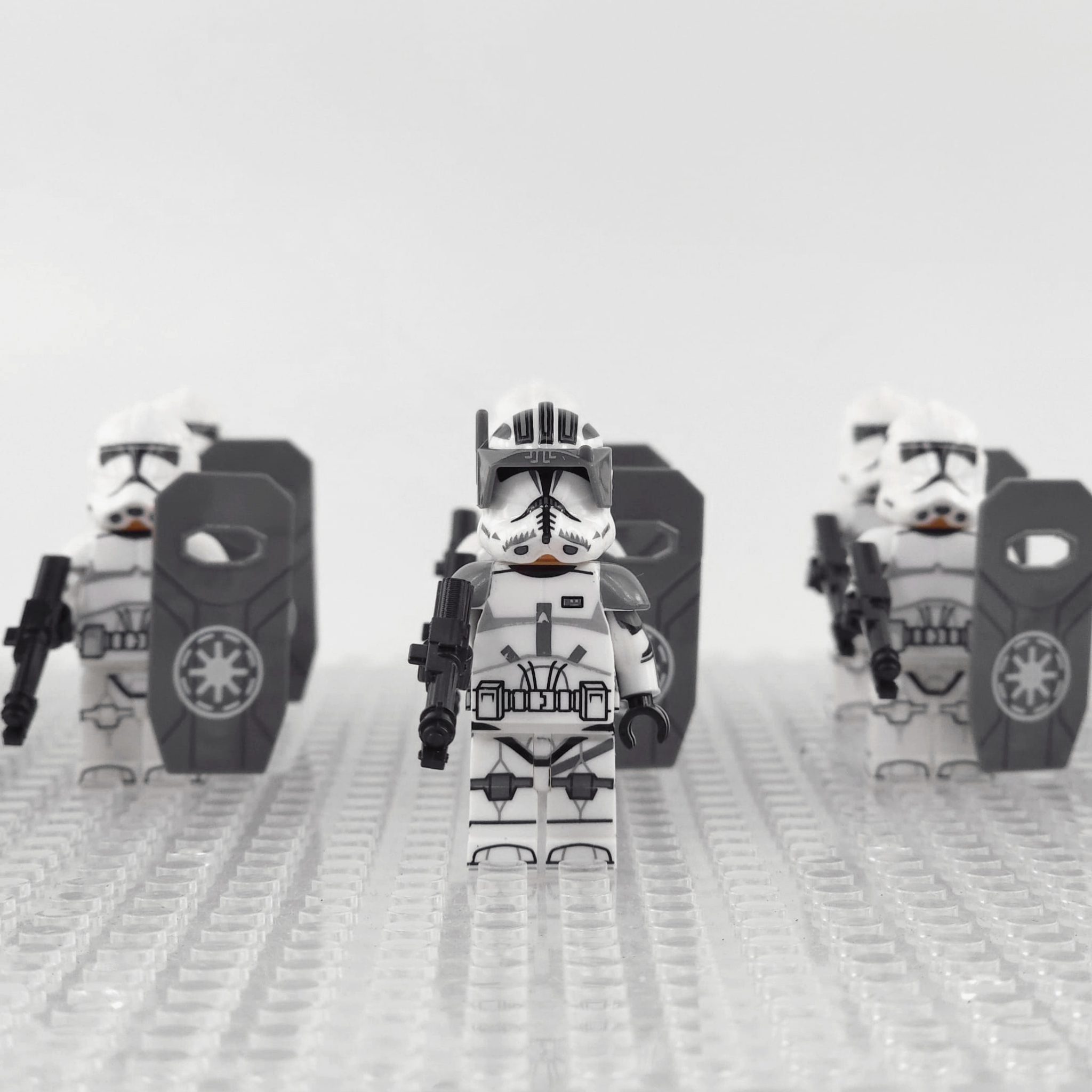 star-wars-phase-2-clone-troopers-commander-cody-with-blast-shields-minifigure-set-of-10pcs