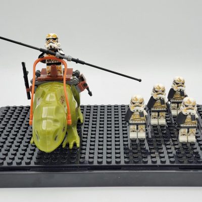 star-wars-sandtrooper-desert-stormtroopers-and-dewback-minifigure-set