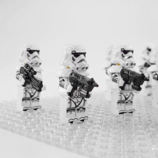star-wars-stormtrooper-imperial-stormtroopers-with-flame-troopers-and-gaming-greats-commander-minifigure-set-of-13pcs