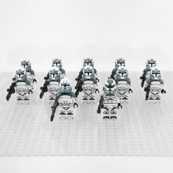 star-wars-wolfpack-clones-with-commander-wolffe-and-comet-minifigure-set