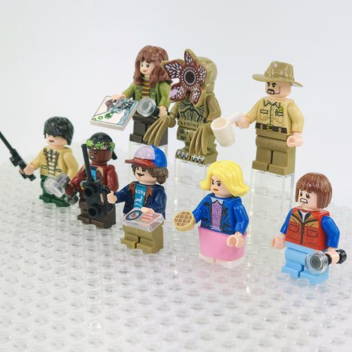 stranger-things-minifigures-set-of-8pcs