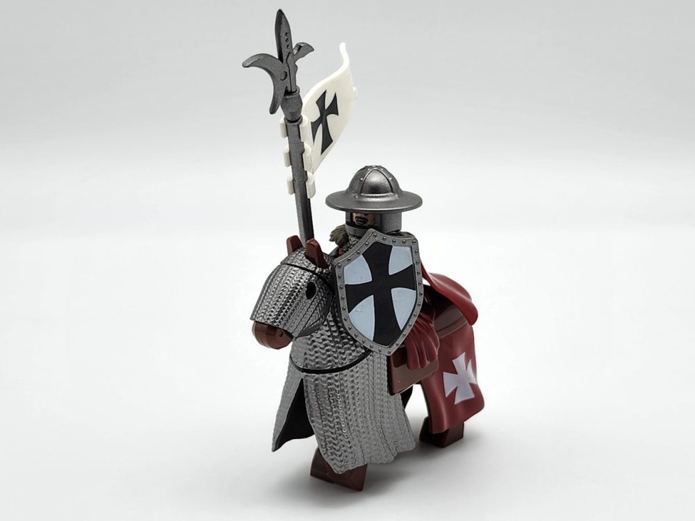 tripoli-mounted-knights-armored-warhorse-minifigure-set