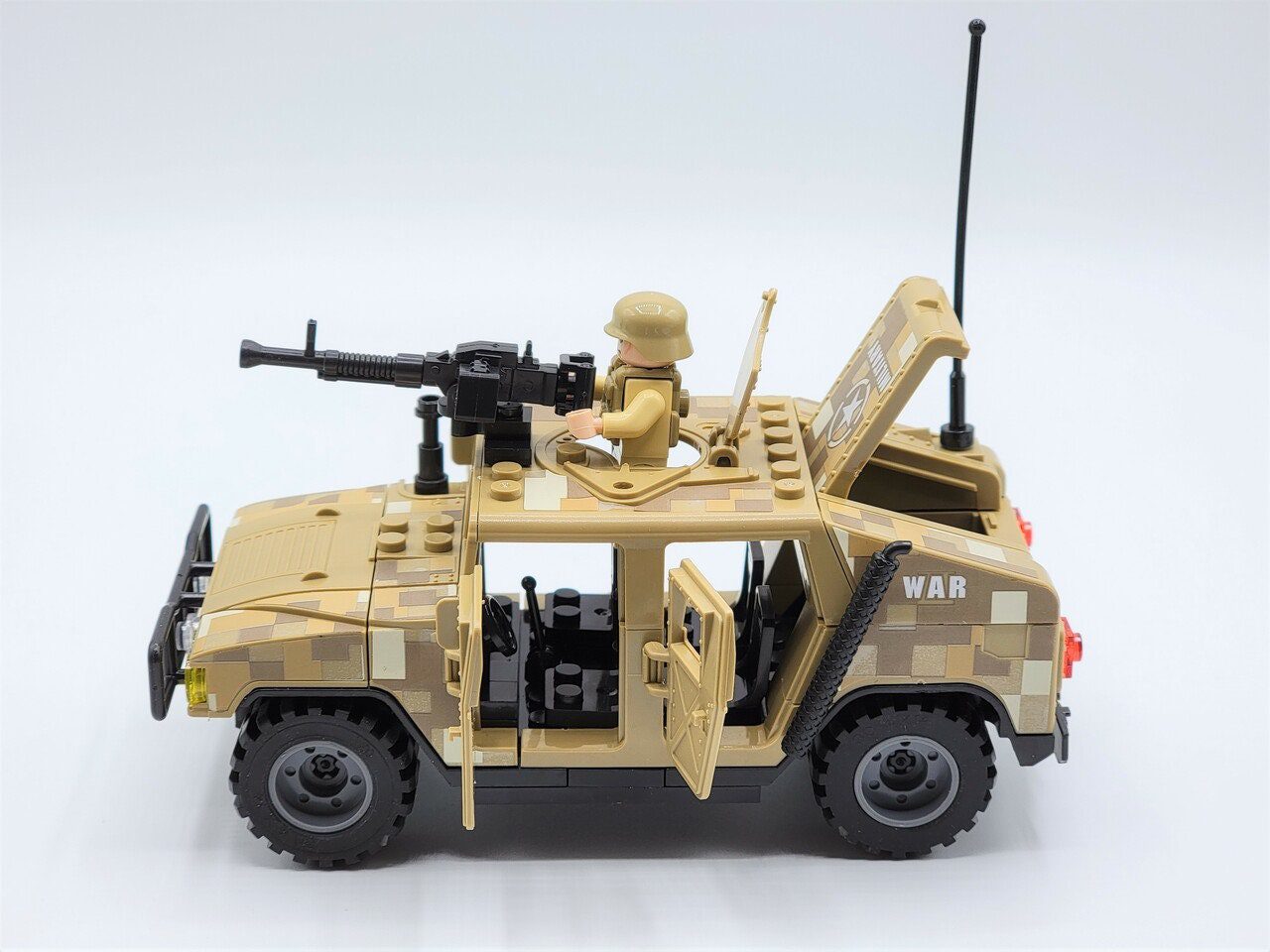 us-marines-humvee-patrol-minifigure-set-of-12pcs-with-humvee