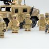 us-marines-humvee-patrol-minifigure-set-of-12pcs-with-humvee