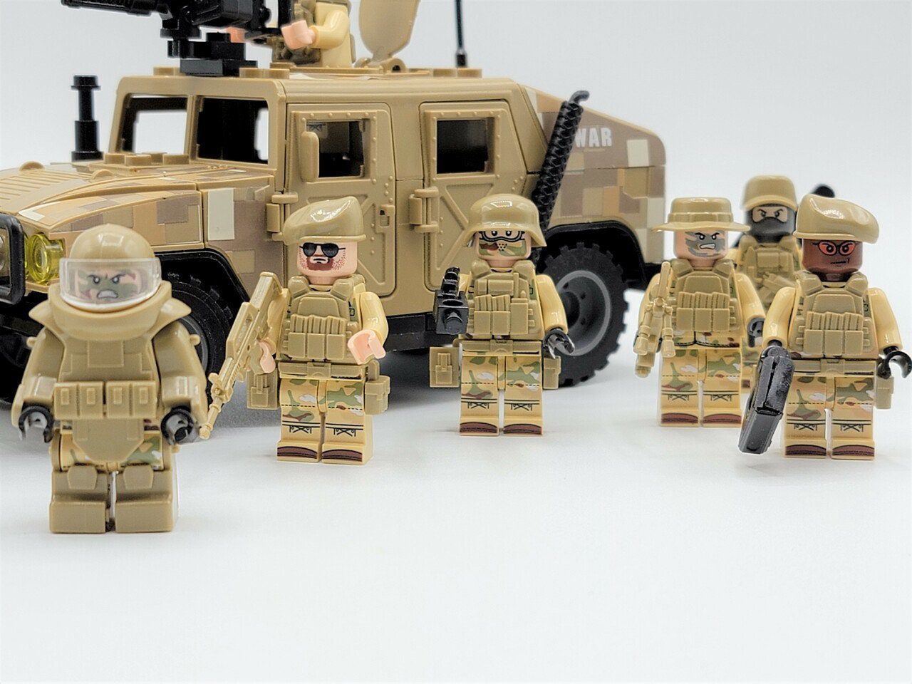 us-marines-humvee-patrol-minifigure-set-of-12pcs-with-humvee