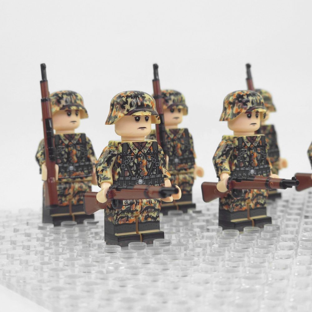 wwii-leibermuster-german-soldiers-minifigure-set