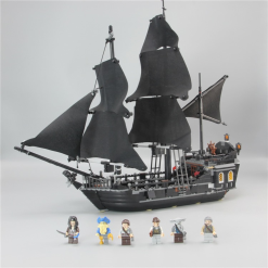 Pirates of Caribbean Black Pearl Pirate Ship MOC Set