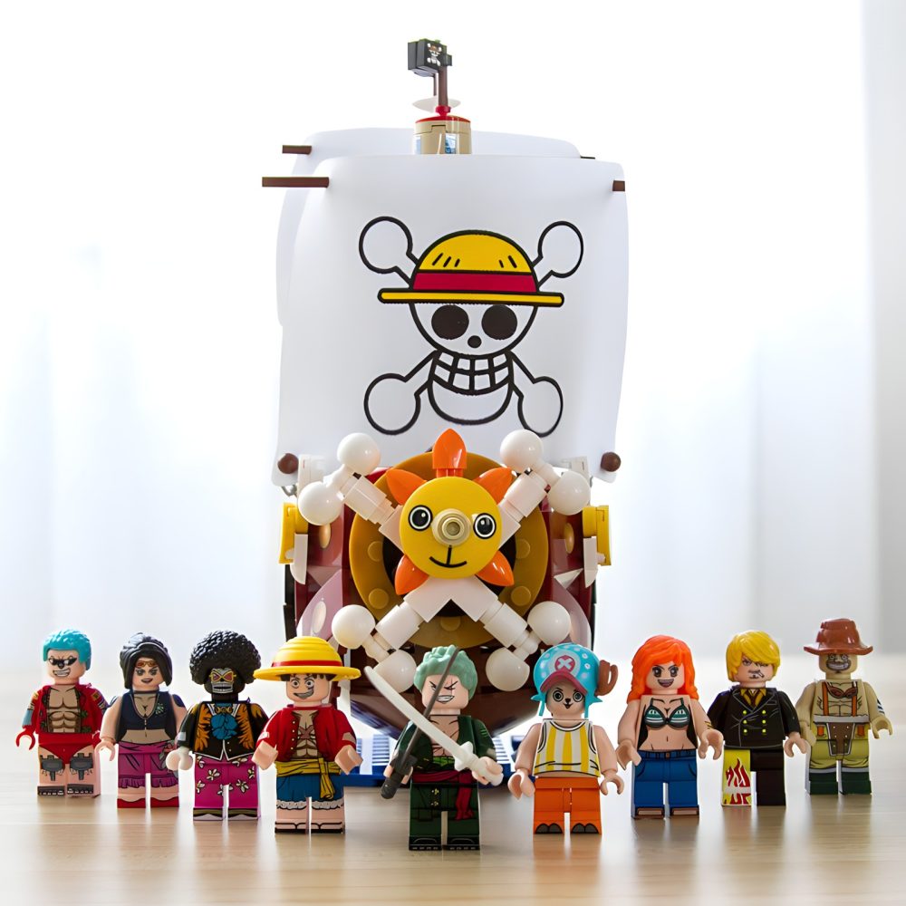 One Piece: Thousand Sunny Pirate Ship MOC Set With 9pcs Minifigures (432pcs) - Image 2