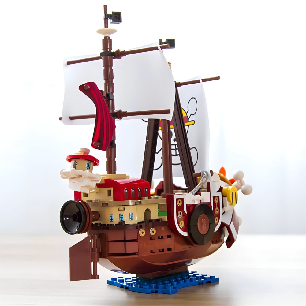 One Piece: Thousand Sunny Pirate Ship MOC Set With 9pcs Minifigures (432pcs) - Image 9